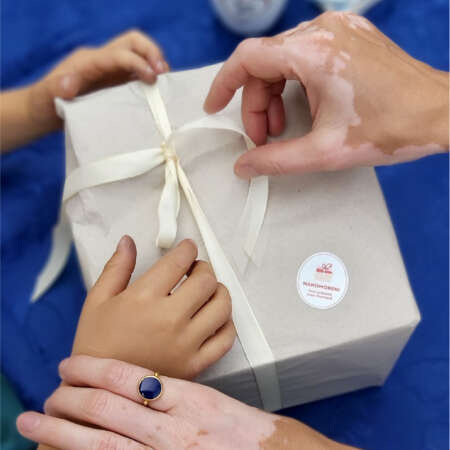 Handgemachte Grüßkarten